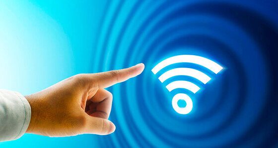 Advantages & Disadvantages of Bluetooth (1)